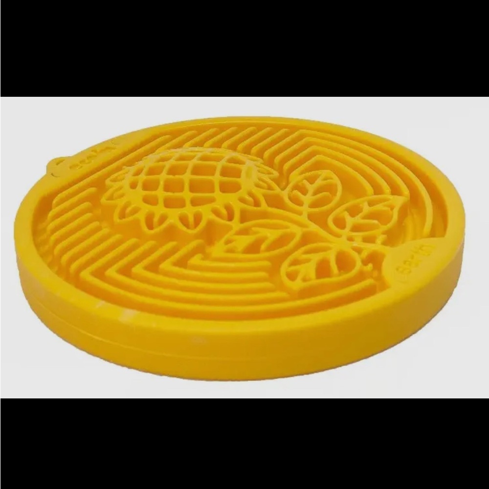 SodaPup Sunflower Ecoin Nylon Lick Mat – Durable Slow Feeder for Super Chewers
